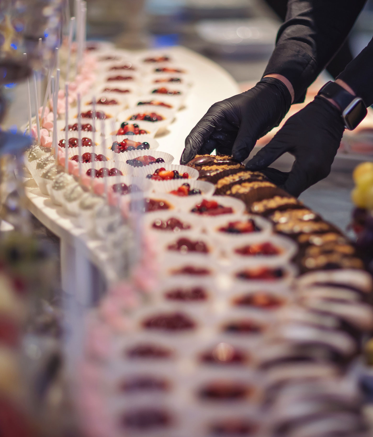 Waitress-Placing_Mini-Desserts